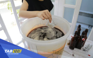 Thùng lên men là dụng cụ quan trọng không thể thiếu để nấu bia thủ công tại nhà.